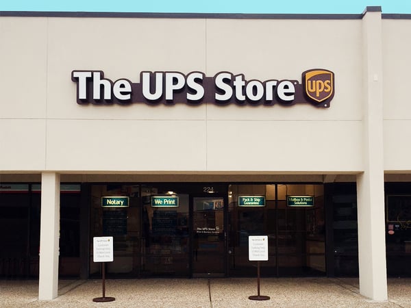 The Ups Canyon Creek Ping Center Shipping Ng Facade Of The Ups Richardson