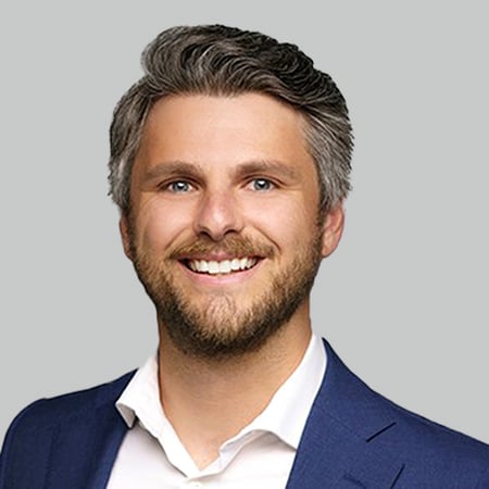 Jake Bernstein Advisor Headshot image