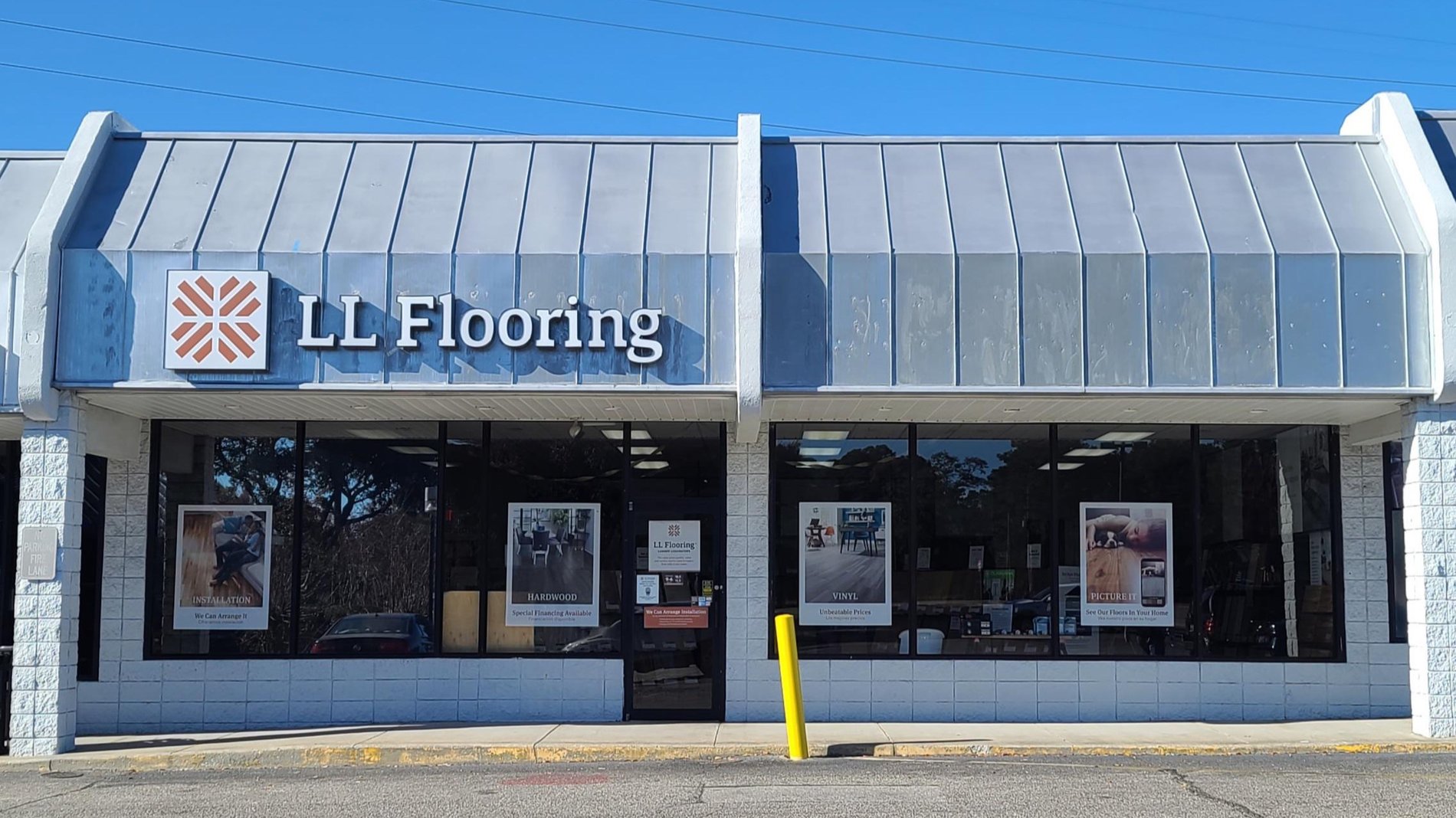 LL Flooring #1381 Murrells Inlet | 3338 US 17 Bus | Storefront