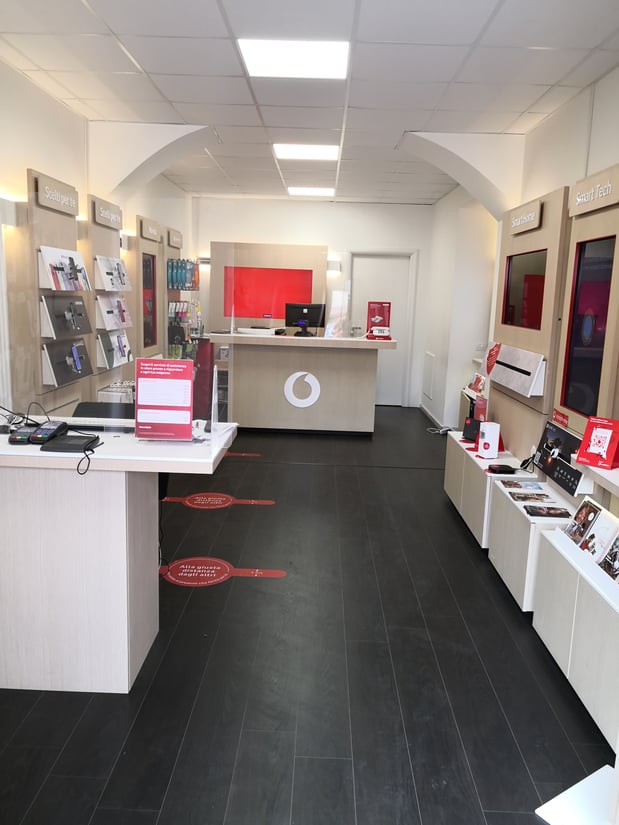 Vodafone Store | Piazza Del Duomo