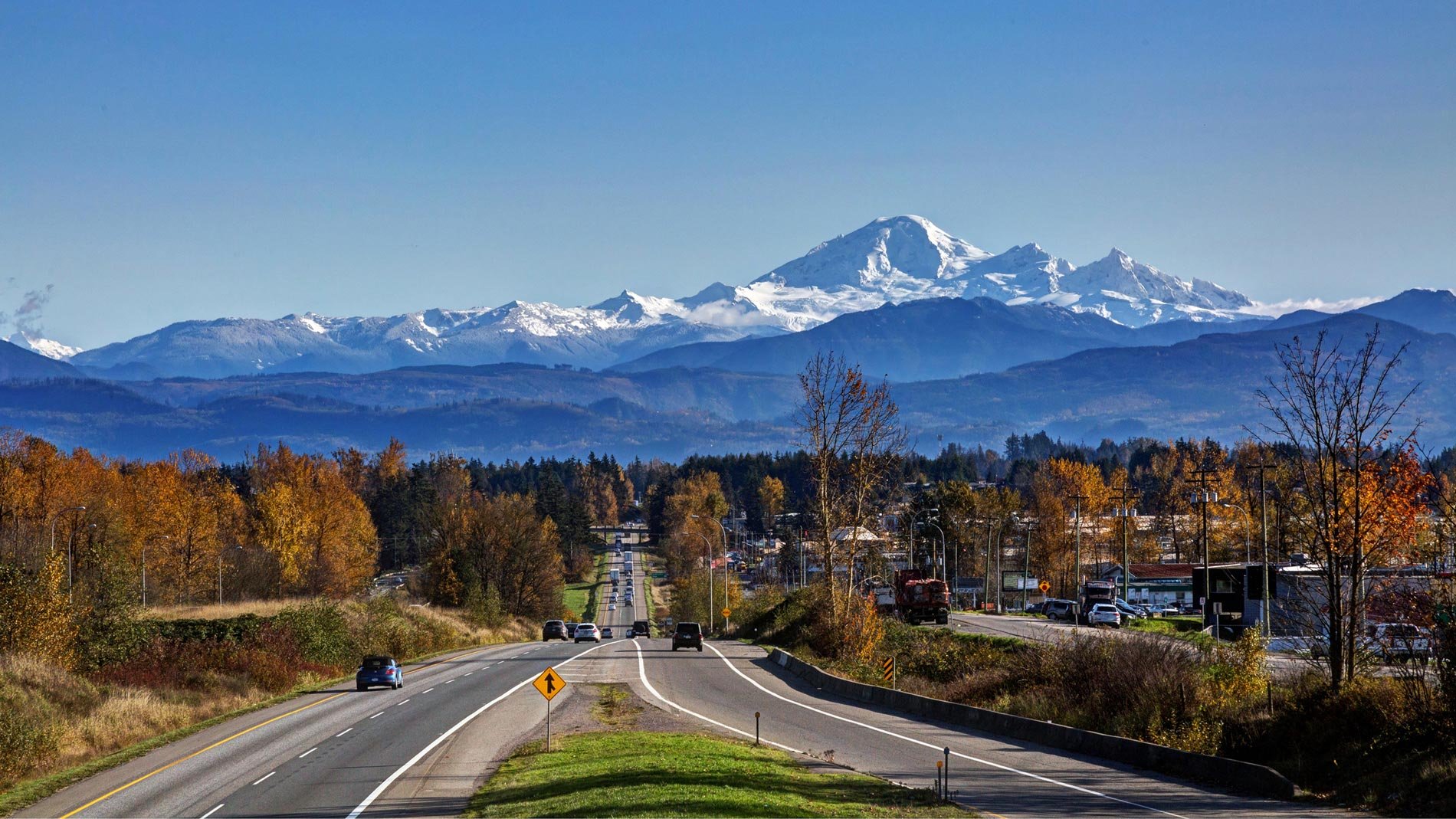 Highway leading to Mt. Baker in Abbotsford, British Columbia.