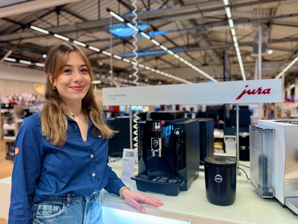 Léa conseillère commerciale