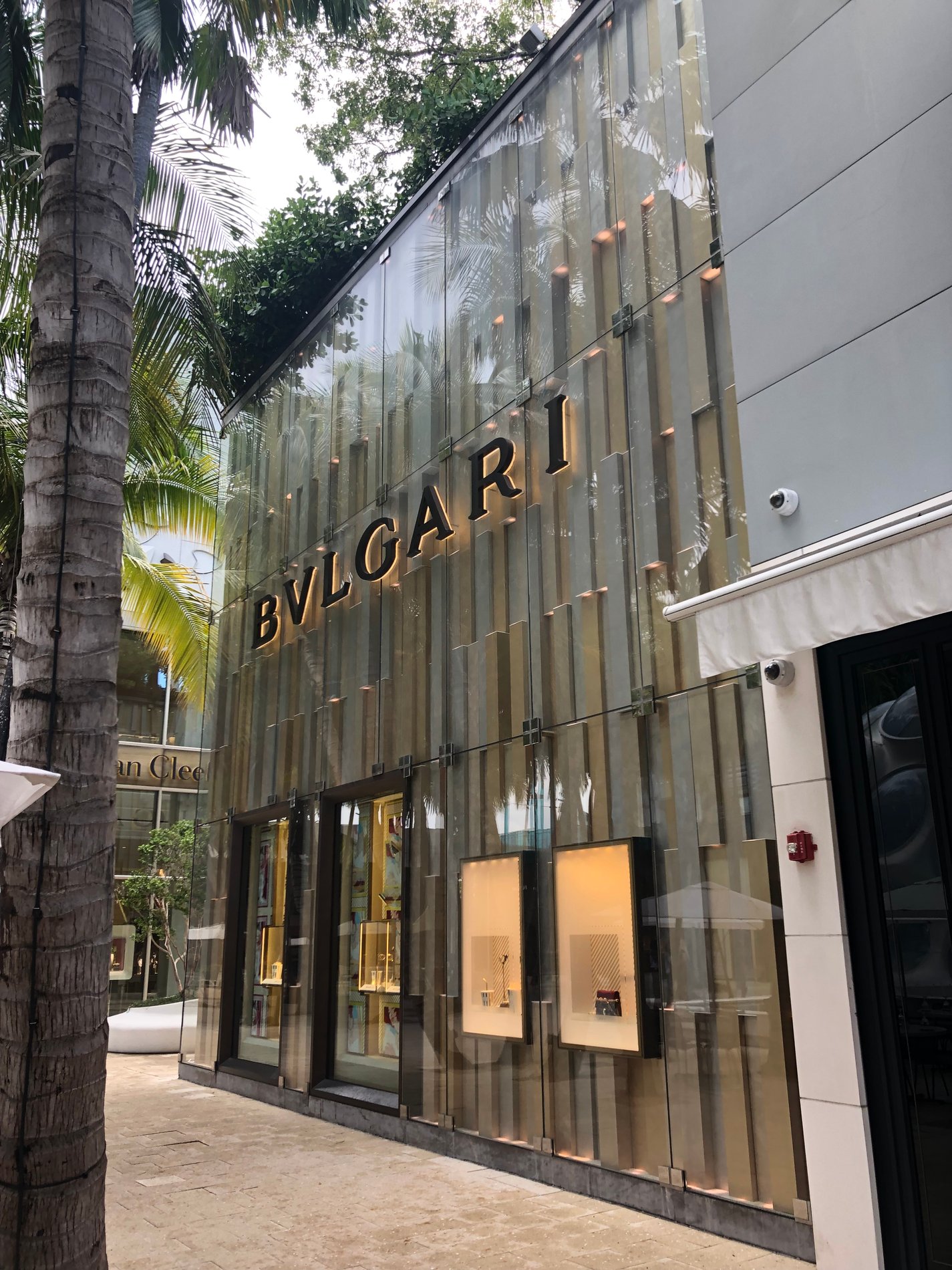 Bulgari collins 2024 street