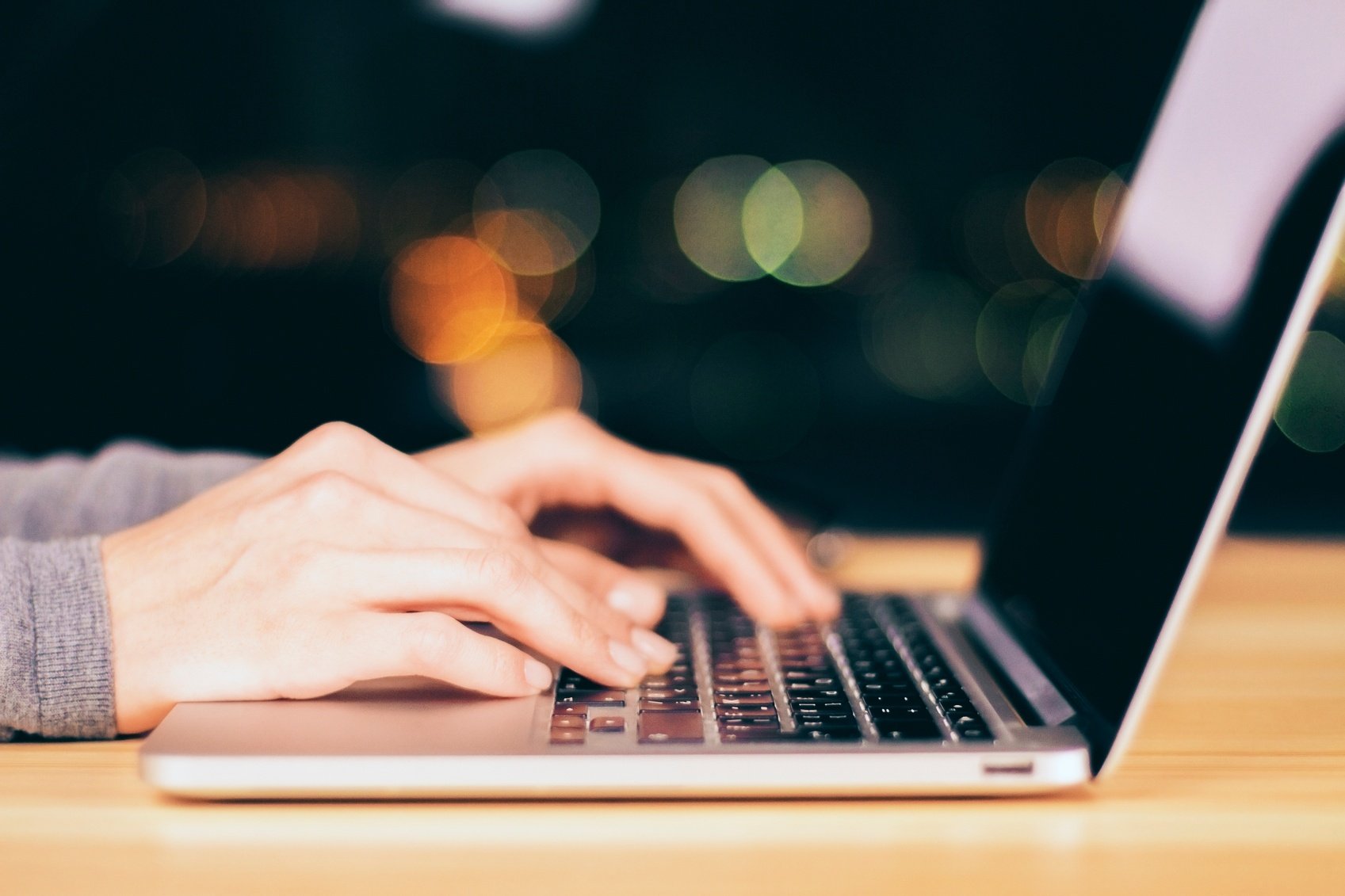 dental-blogs-laptop.jpg
