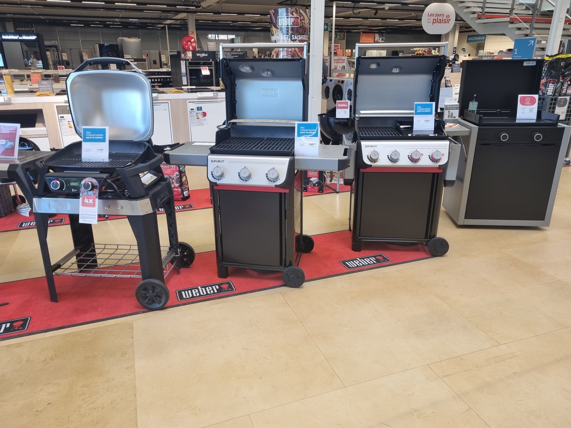 Notre gamme de Barbecue Weber proche de Salon, Velaux, Coudoux et Marignane