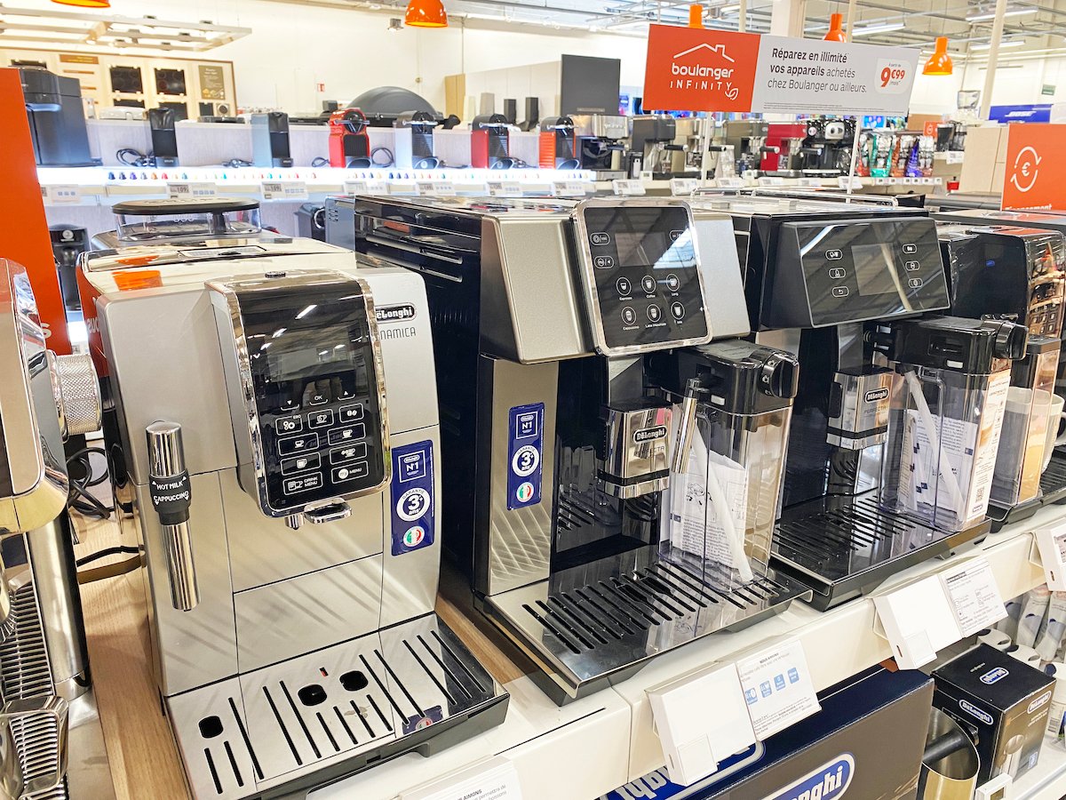 Machine à café à grains Delonghi dinamica feb3535.sb, machine à café à grains Delonghi perfecta evo esam 420.80.tb et machine à café à grains Delonghi perfecta deluxe esam 460.80.mb - magasin Boulanger Aubagne