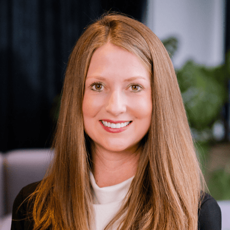 Photo of Nicole Kuhn