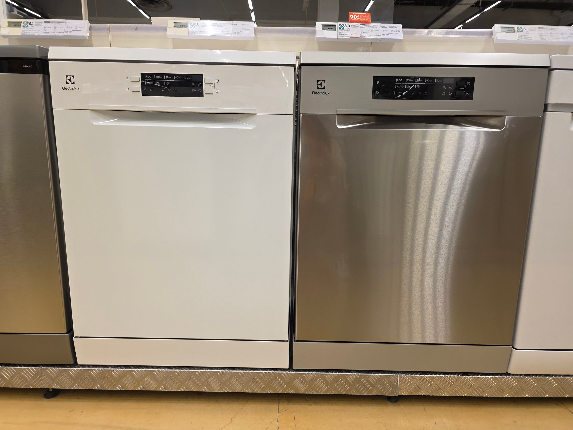 Lave vaisselle Electrolux chez Boulanger Marseille La Valentine.