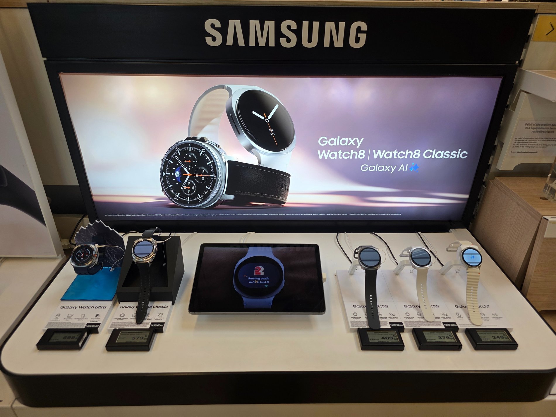 Galaxy Watch - boulanger Valenciennes - Petite-Forêt