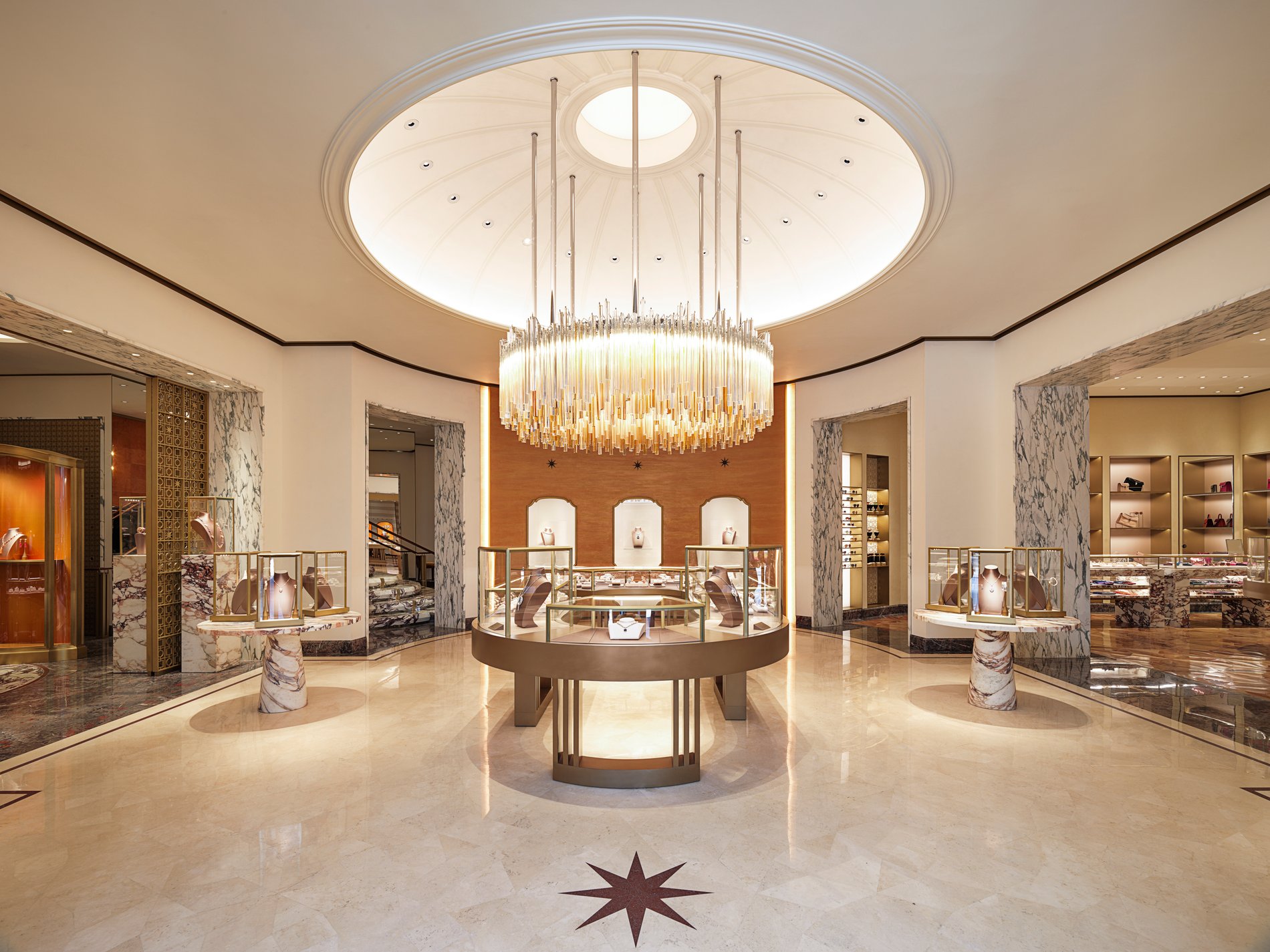 BULGARI | Fine Italian Jewellery, Watches & Luxury Goods in Hong Kong, 8  Connaught Road