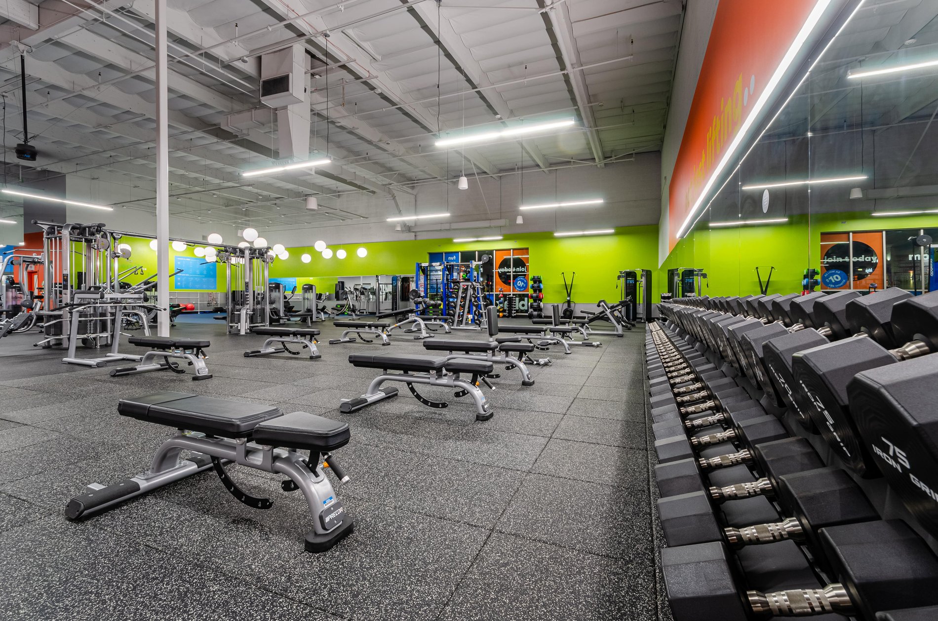 Gym & Fitness Center in Rialto Blink Fitness Rialto, CA
