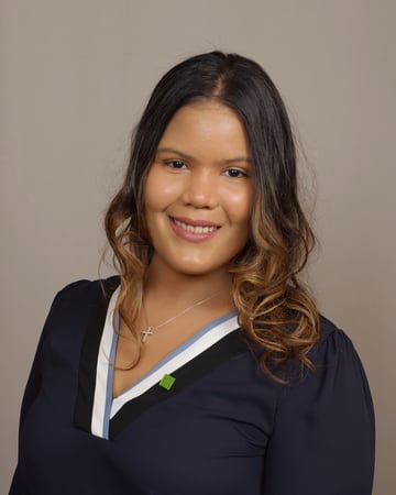 Headshot of Karina Vega-Gonzalez - TD Wealth Financial Advisor