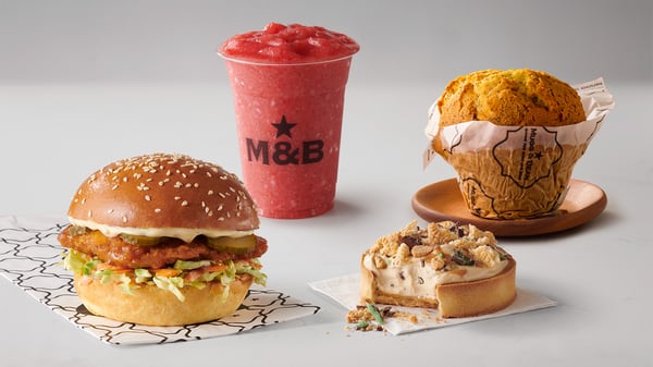 Come over for lunch at Mugg & Bean to try our healthy meals or grab some mini burgers with a milkshake or slushy.