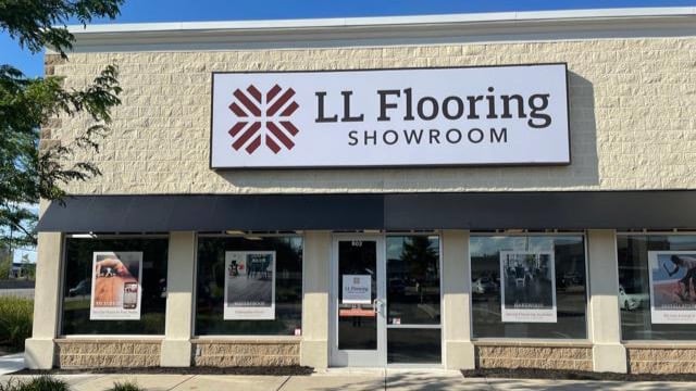LL Flooring #1438 Dedham | 802 Providence Hwy | Storefront