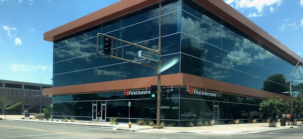 External image of First Interstate Bank in Scottsdale, Arizona.