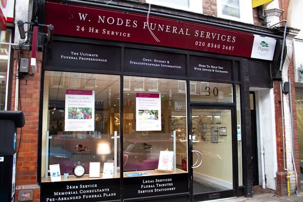 Holloway Funeral Directors | Dignity Funerals