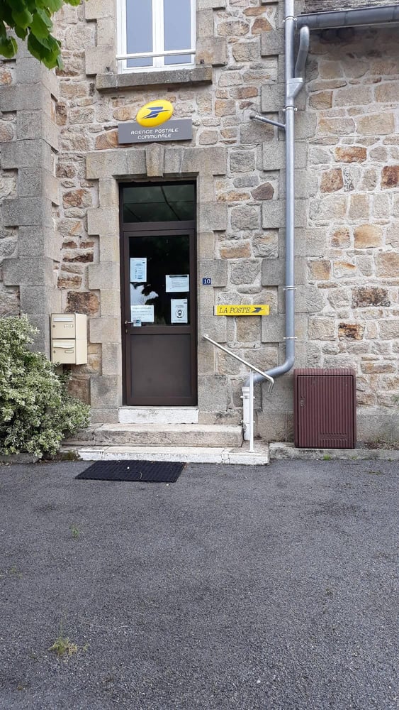 Photo du point La Poste Agence Communale ST MARTIAL DE GIMEL Mairie