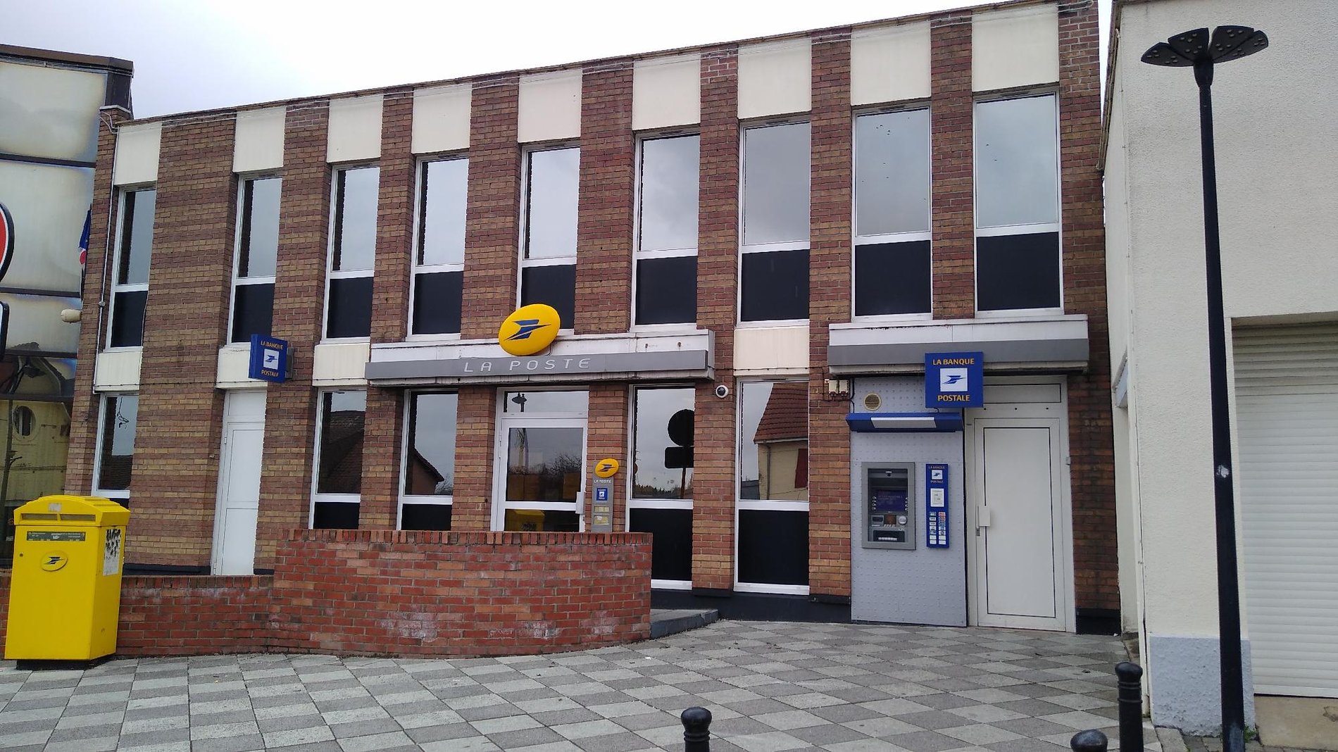 La Poste Loison Sous Lens 62218 La Poste