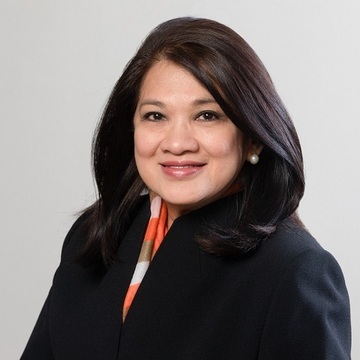 Photo of Ellen Reyes