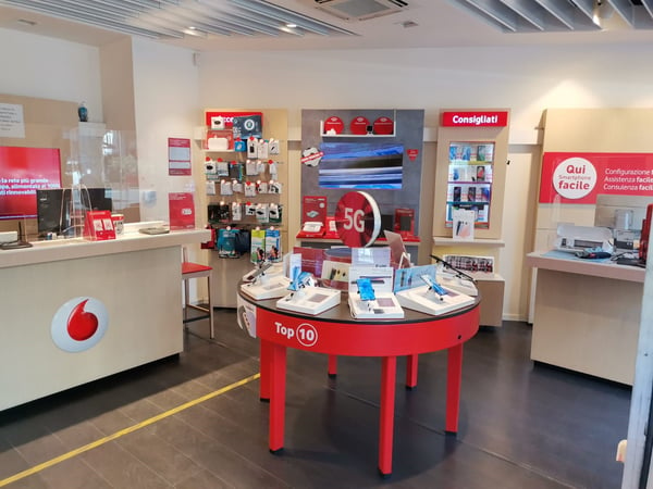 Vodafone Store | Corso delle Provincie