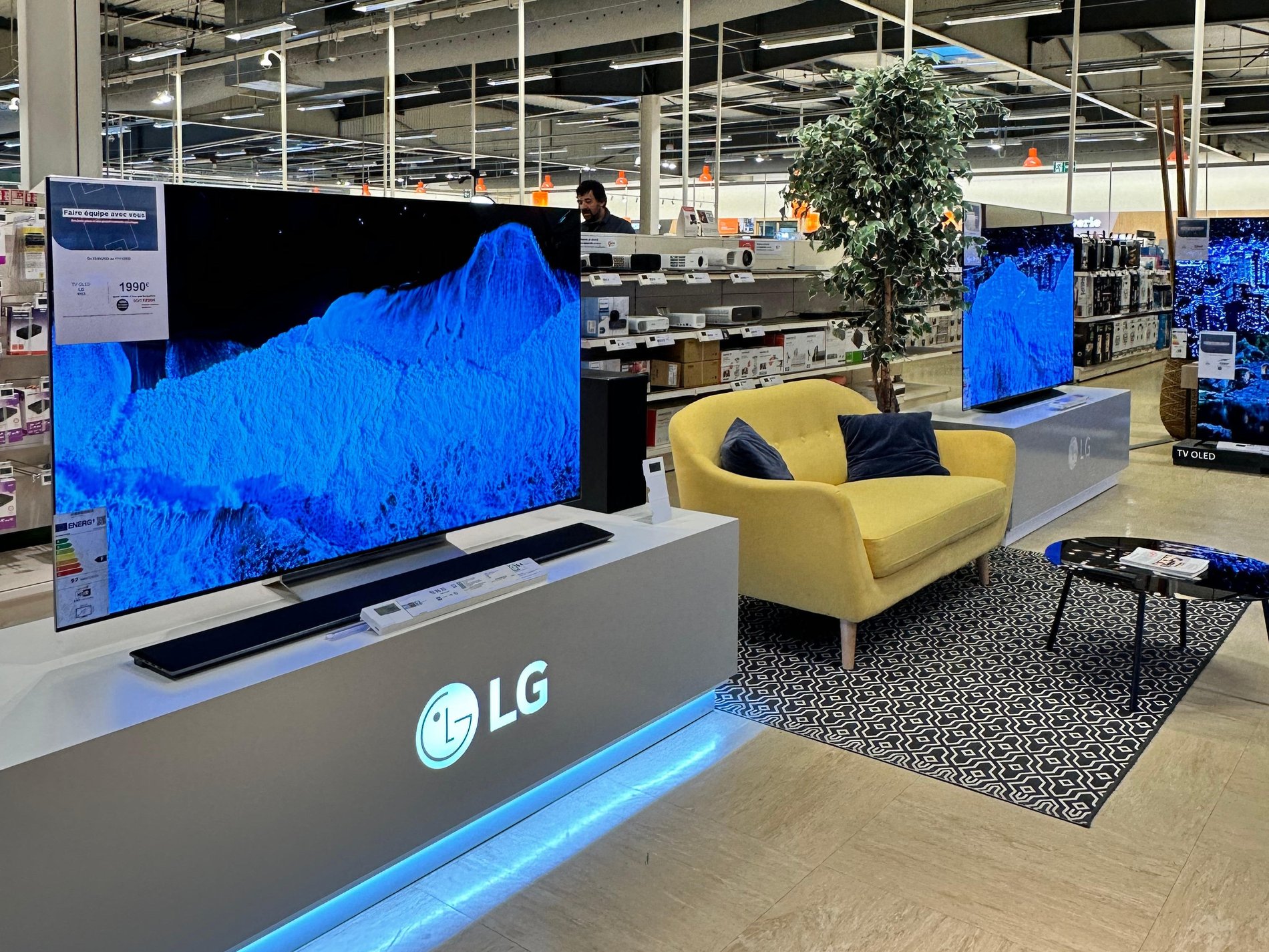 Découvrez notre gamme LG OLED dans votre magasin Boulanger Besançon