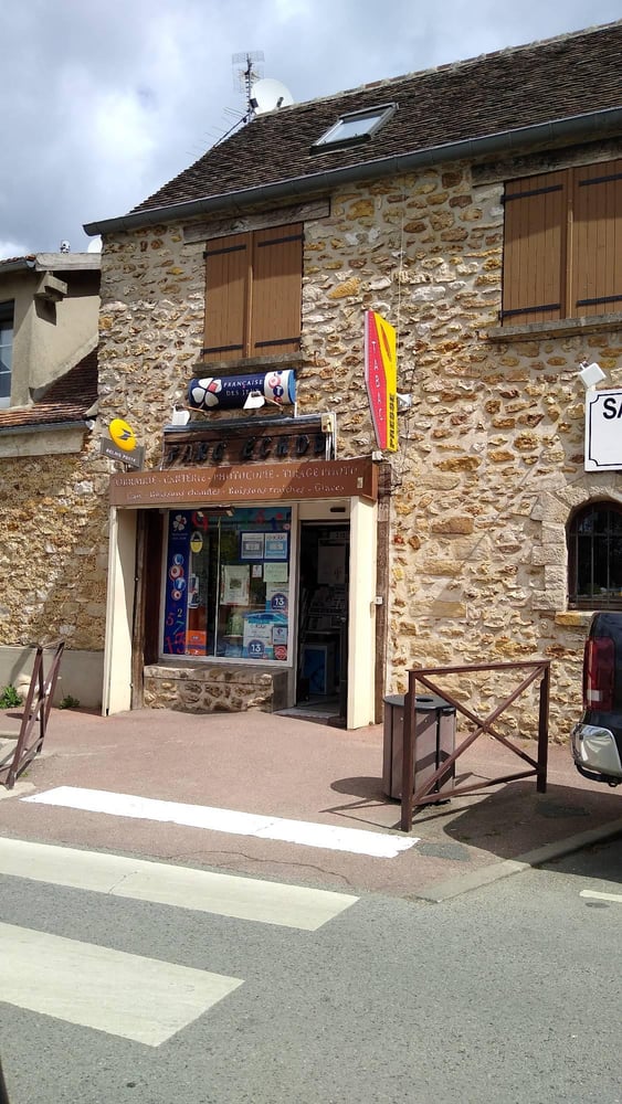 Photo du point La Poste Relais ST FARGEAU PONTHIERRY Buraliste