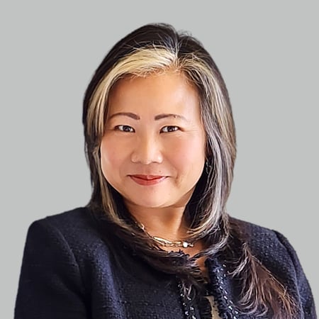 Elizabeth Nam Advisor Headshot image