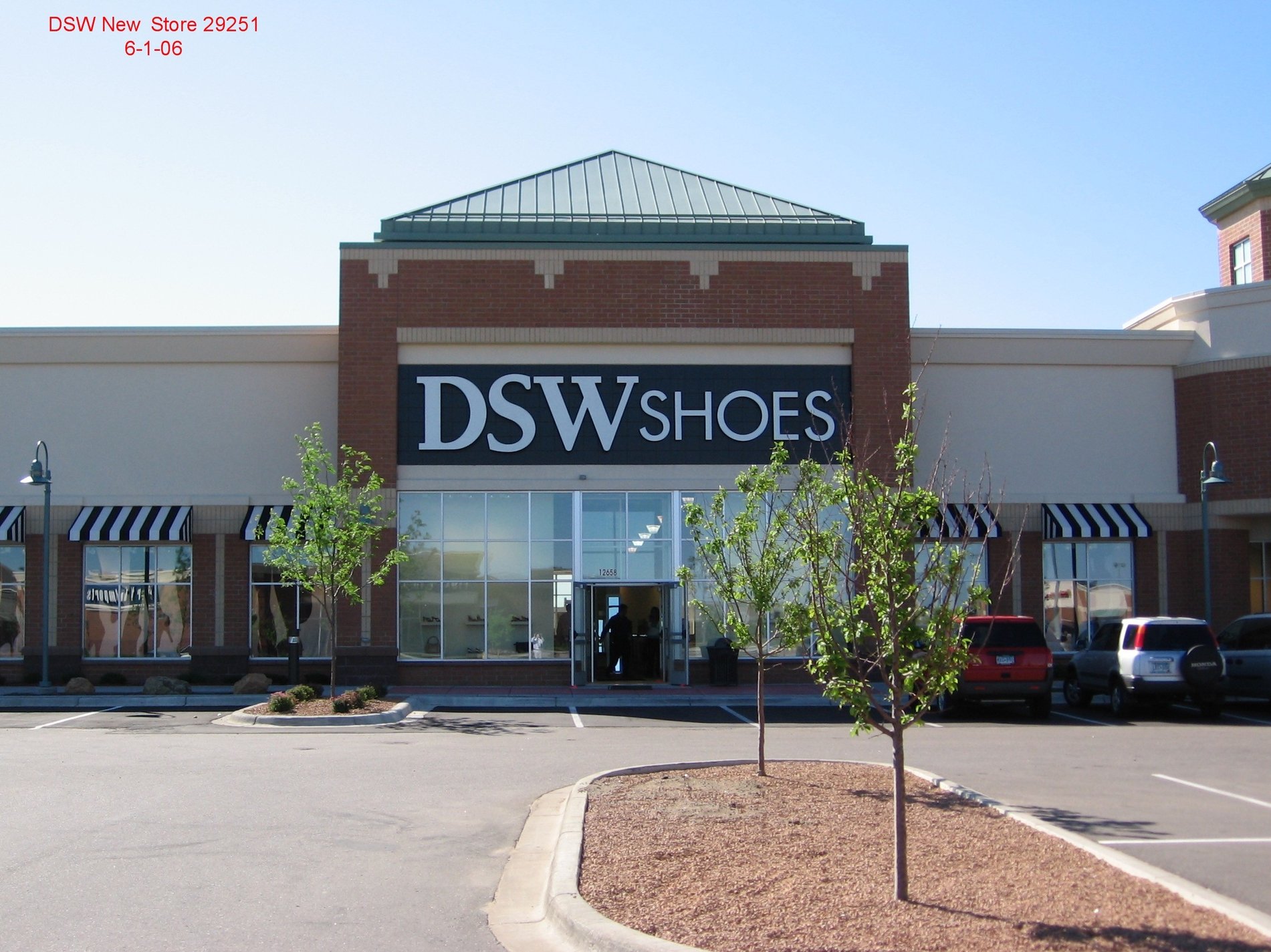 dsw arbor lakes