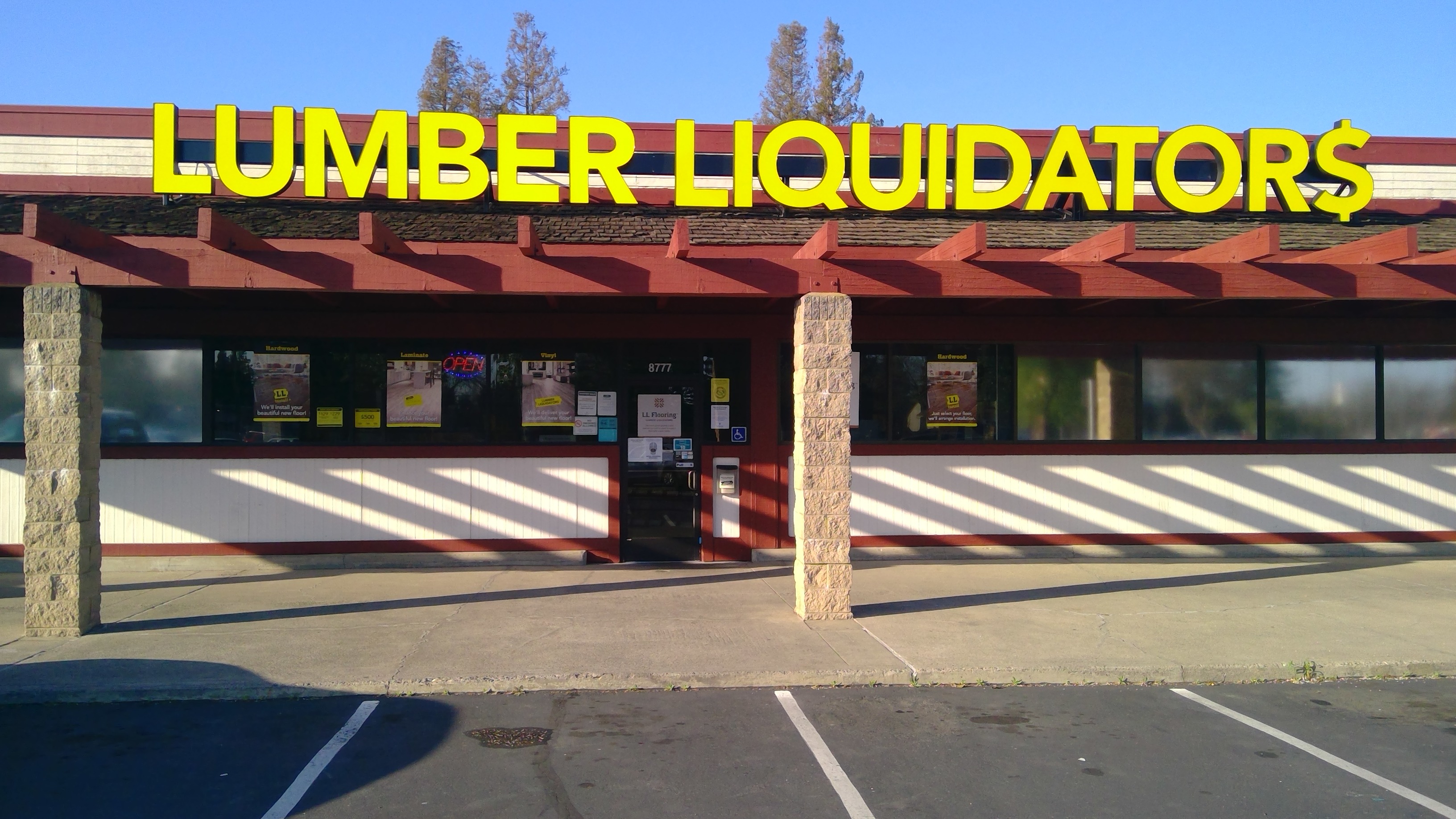 LL Flooring (Lumber Liquidators) #1401 - Elk Grove  8777 Elk 