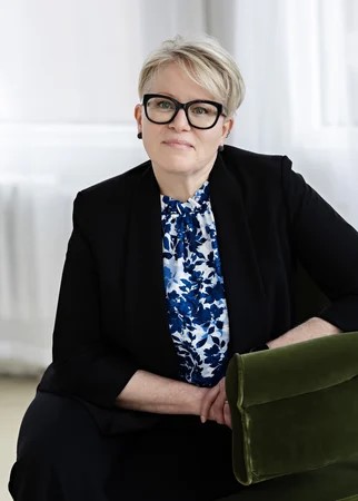 Photo of Leslie Robison