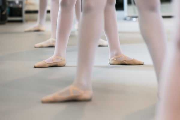 Saint-Cyrdanse-école de danse-classique-ballet-cours de danse-pointes