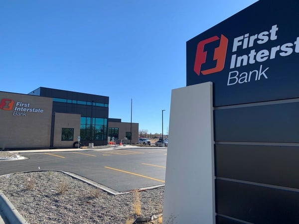 Exterior image of First Interstate Bank in Hardin, Montana.