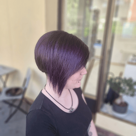hair purple: colore, taglio e piega