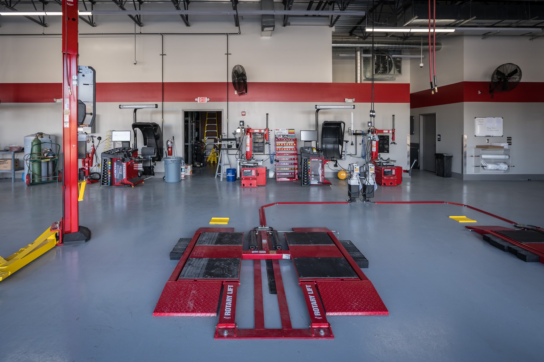 Tire Discounters Avon tires, alignment, brakes, autoglass in