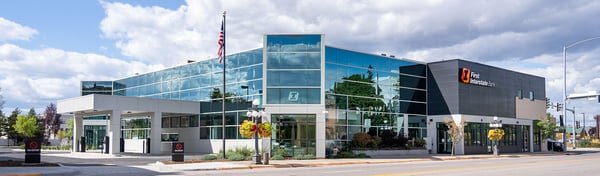 Exterior image of First Interstate Bank in Kalispell, MT.