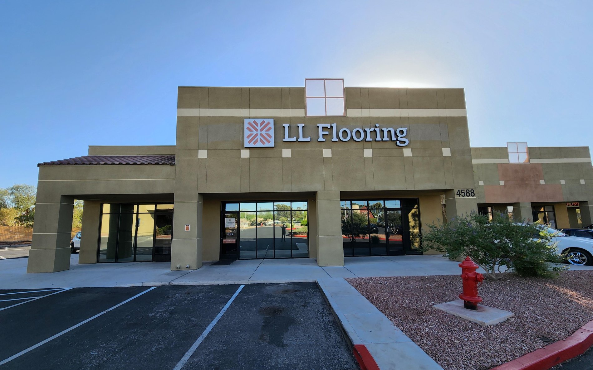LL Flooring #1290 Las Vegas | 4588 North Rancho Drive | Storefront