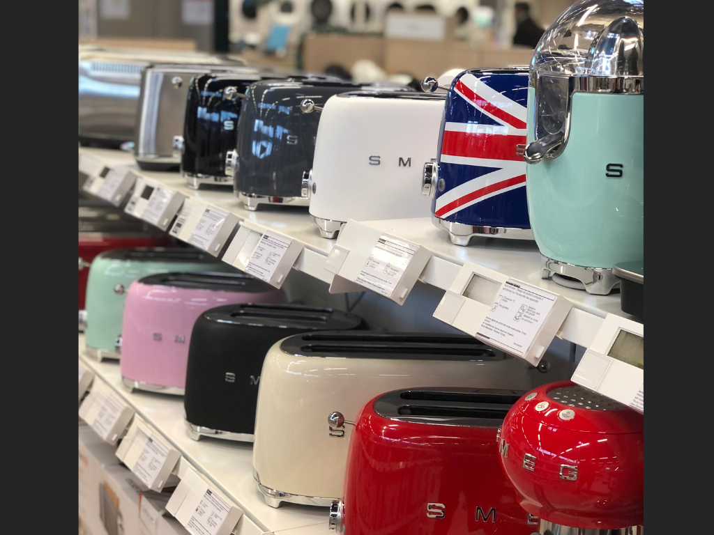 Retrouvez la collection Smeg dans votre magasin Boulanger Terville Thionville.