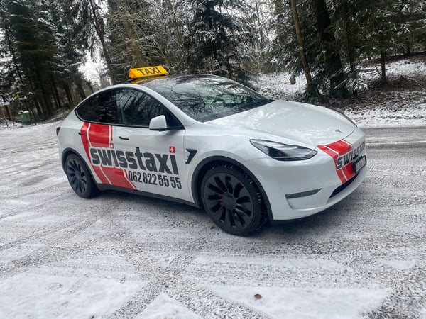 Tesla Taxi Aarau