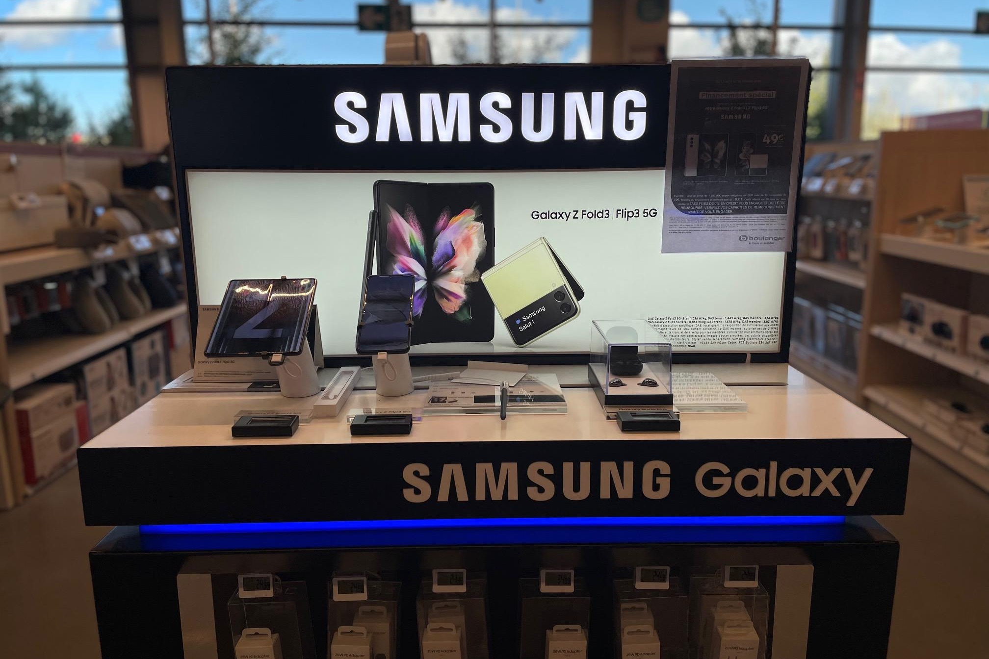 Samsung Galaxy Z Fold 3 5g chez Boulanger Evreux