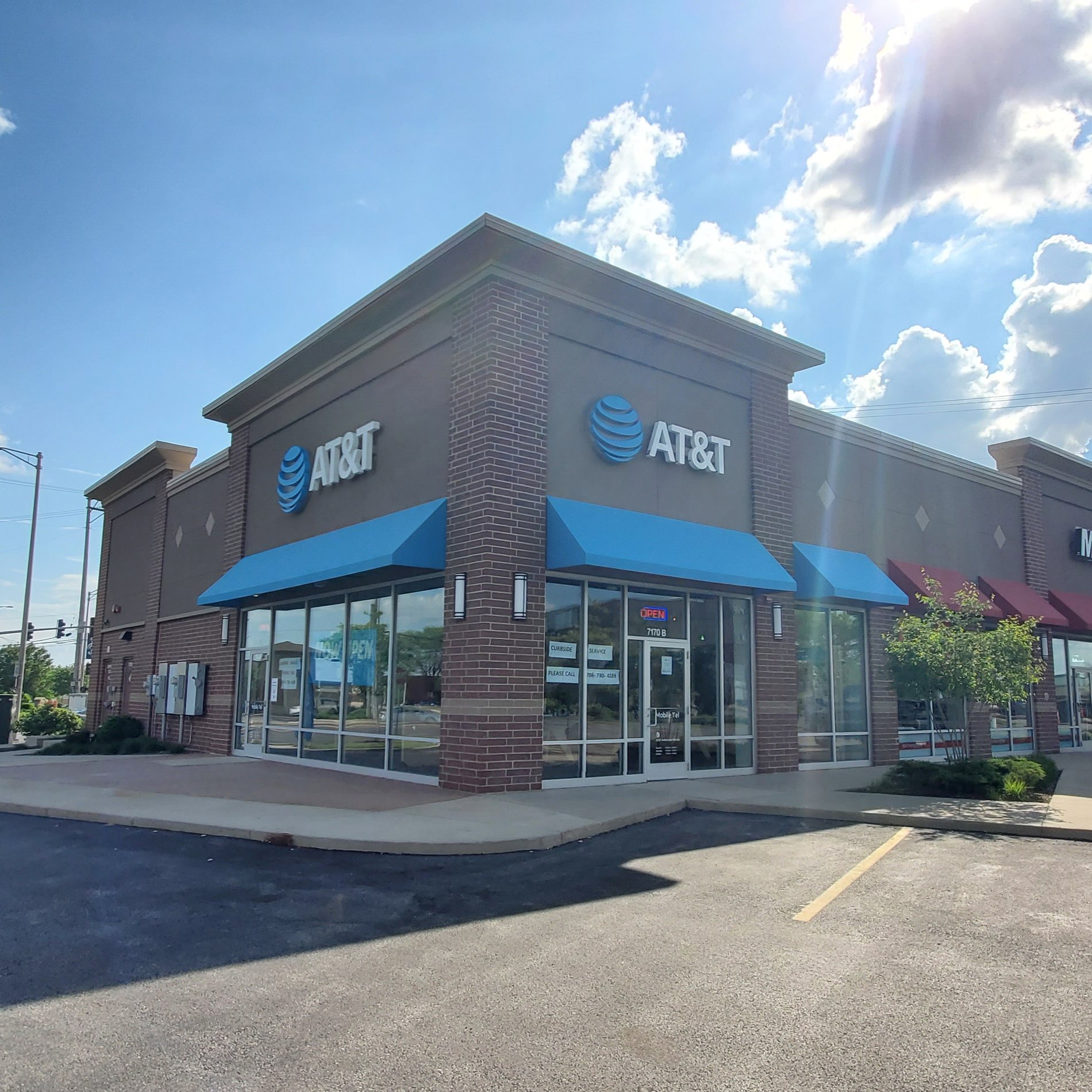 Orland Park Store – Apple iPhone 12 and Samsung Devices Orland Park, IL
