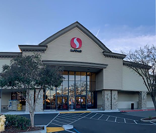 Safeway Store Front Picture - 840 E Dunne Ave in Morgan Hill CA