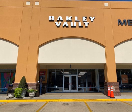 Oakley outlet shop near me