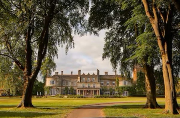 ロンドン近郊のマナーハウスのイメージ