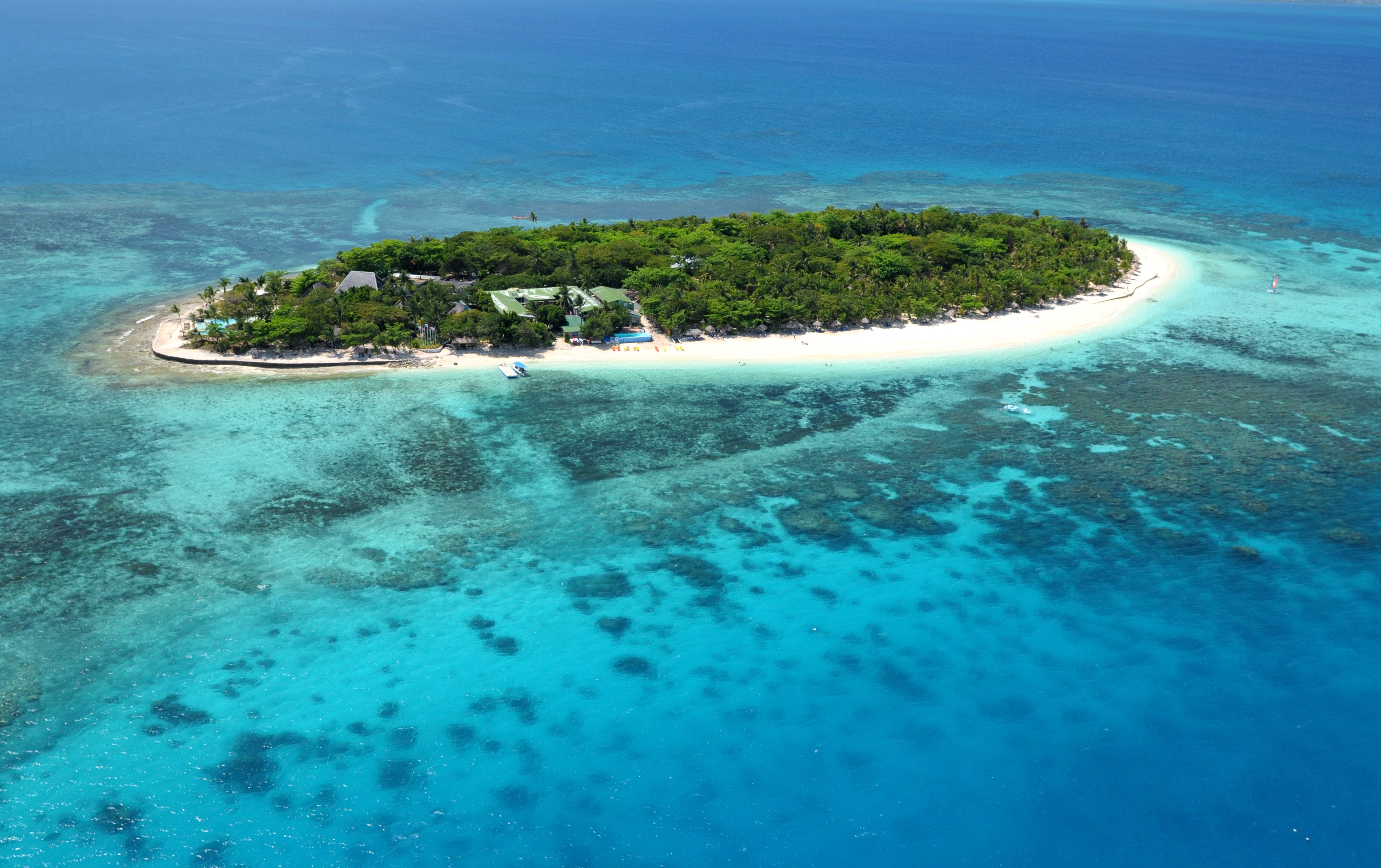 笑顔あふれる楽園 フィジー トレジャー島とデナラウ
