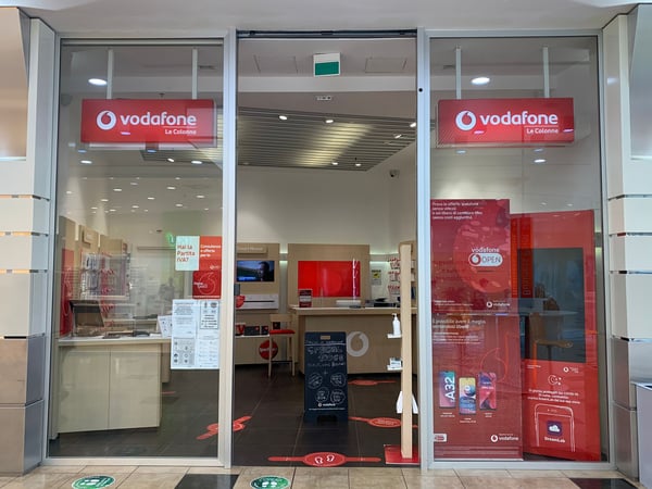 Vodafone Store | Le Colonne