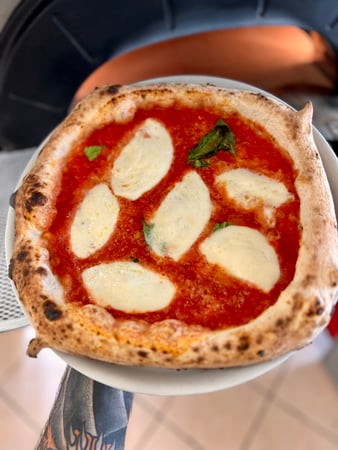 Pizza Napoletana - Bufala DOP