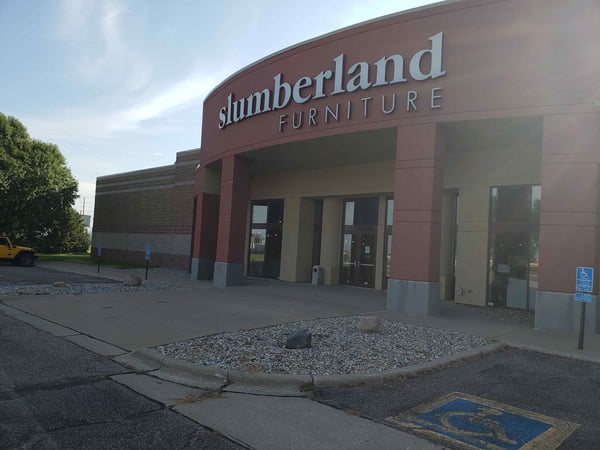 Sioux City Slumberland Furniture exterior