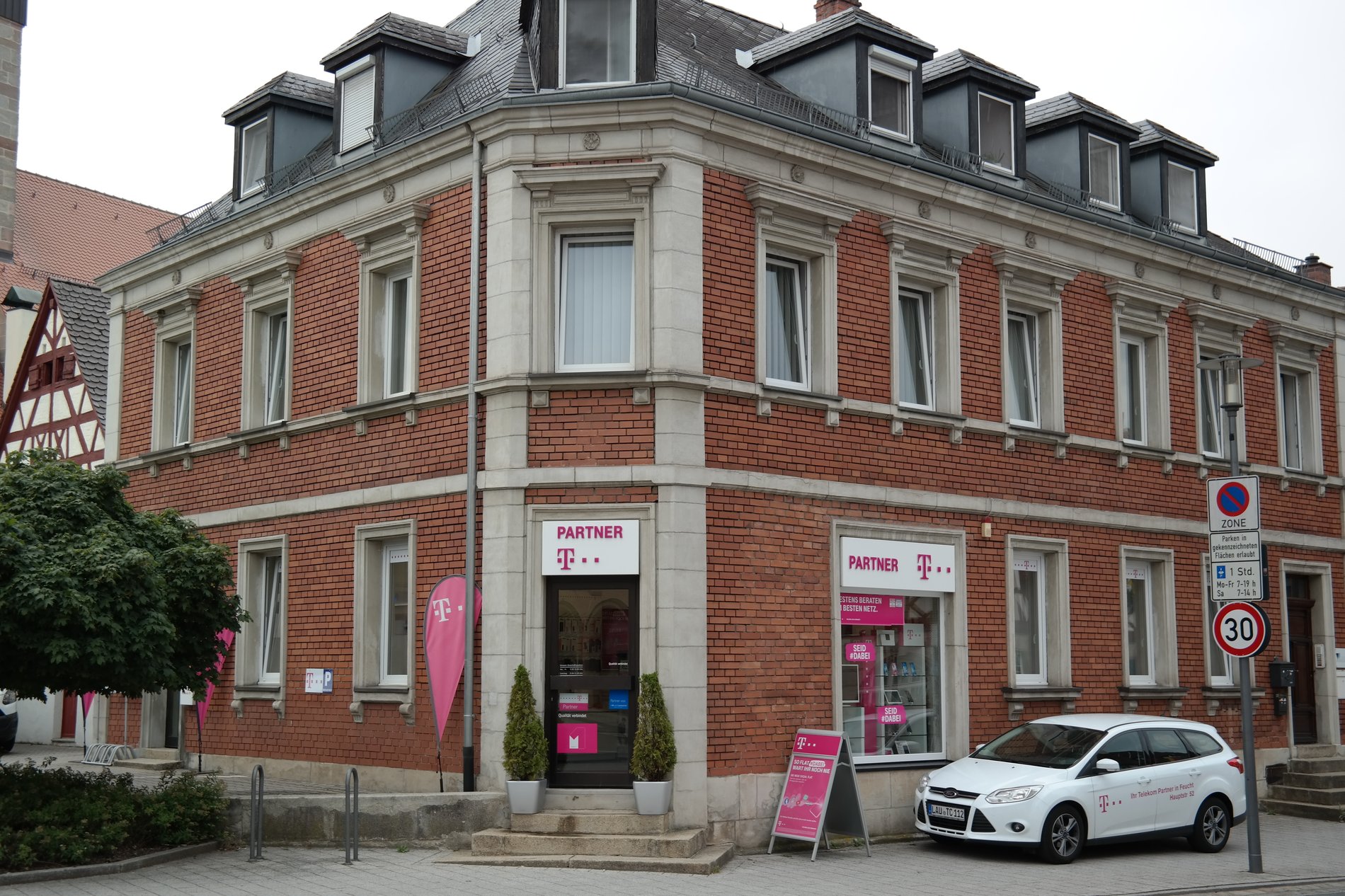 Store photo