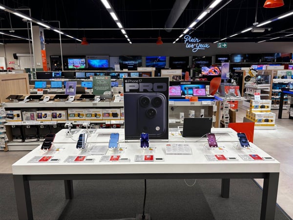 Iphone  Boulanger Angoulême - Champniers