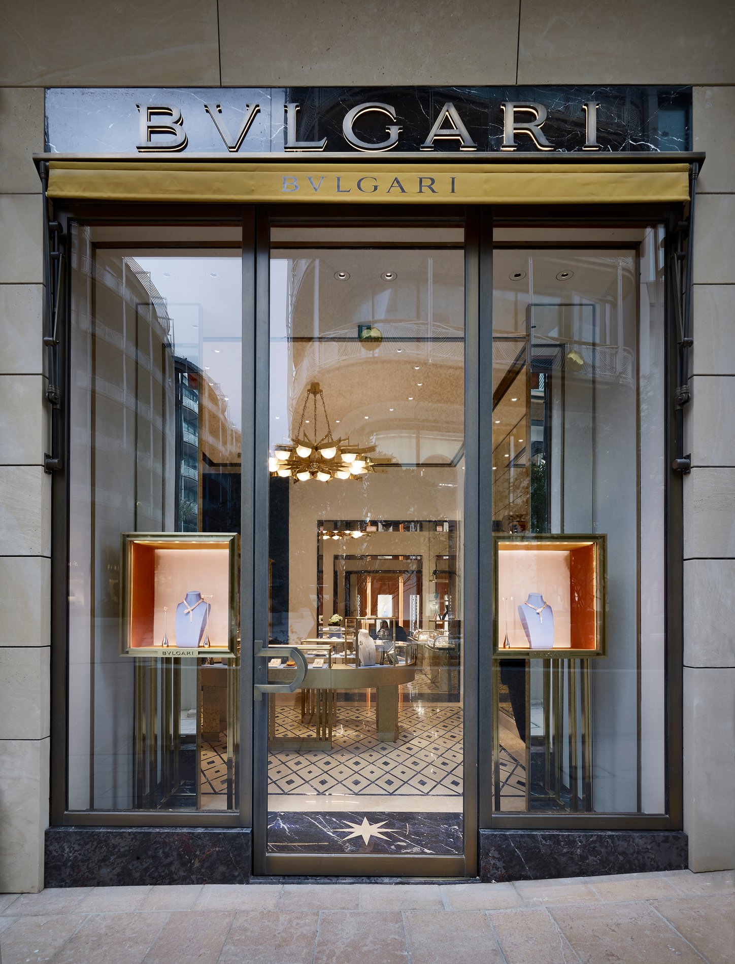 BULGARI | Fine Italian Jewellery, Watches & Luxury Goods in Monaco, Hotel  Paris